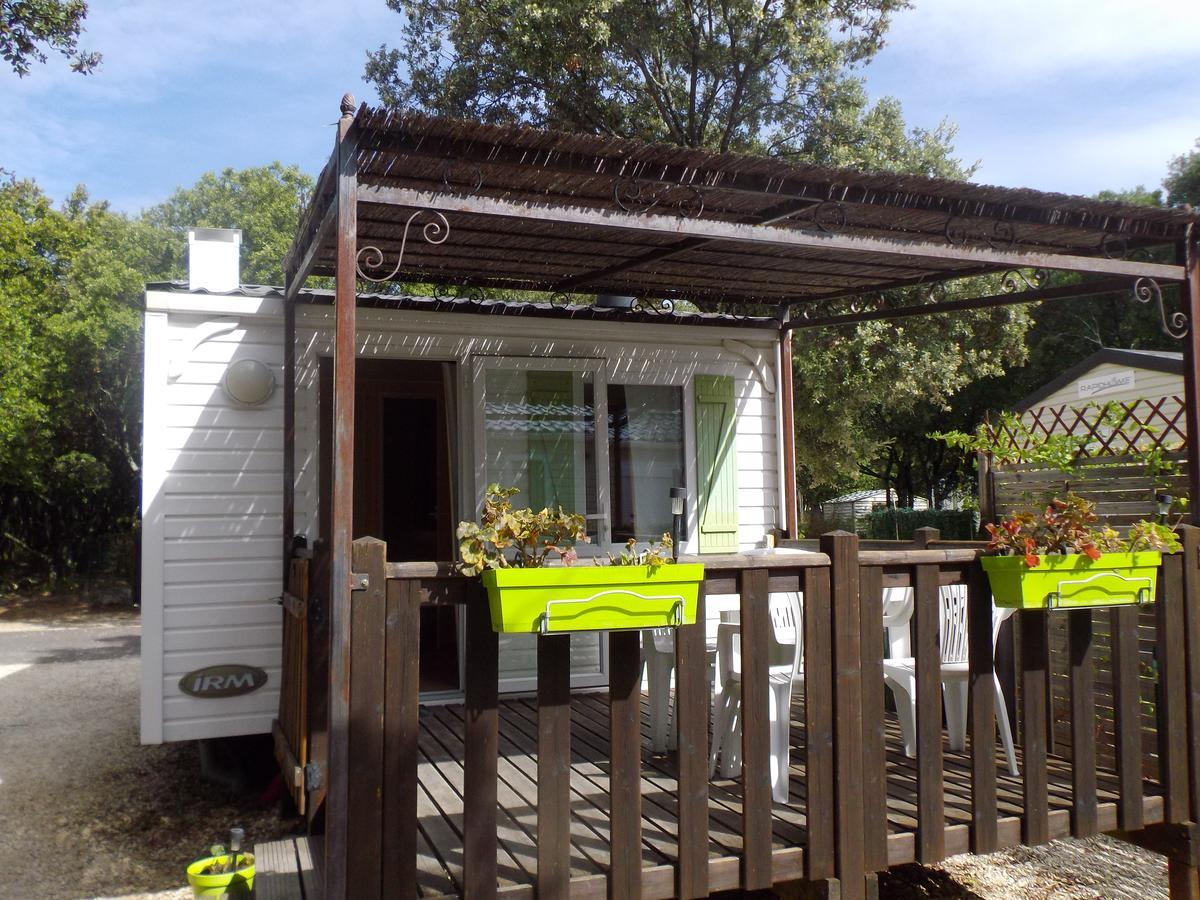 Le Cigalon Mobilhom Hotel Orgnac-lʼAven Esterno foto